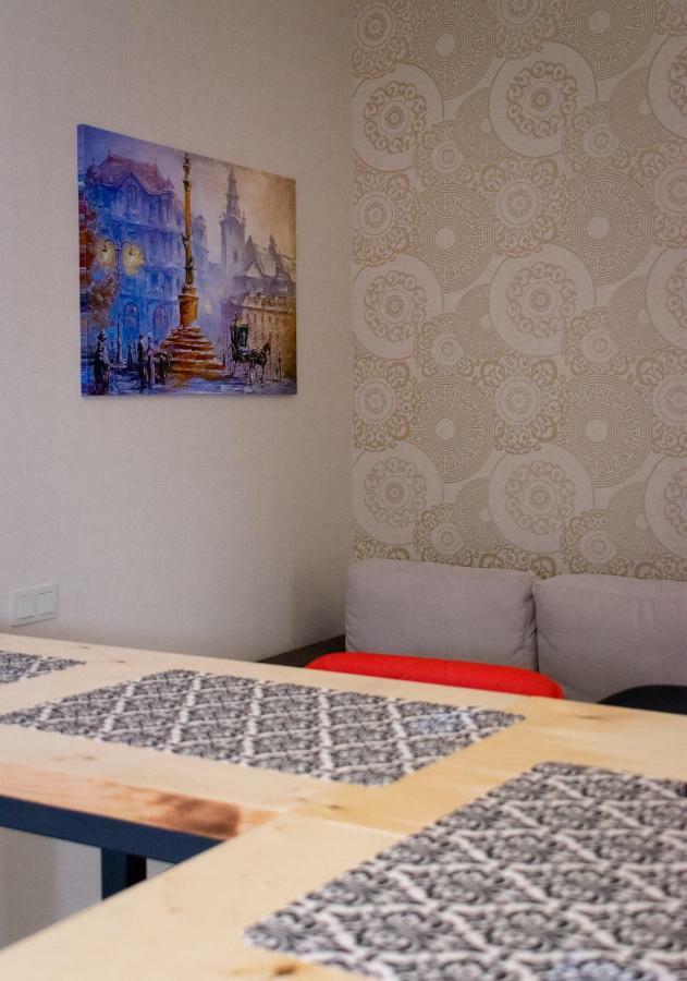 Apartment Barvy Lvova On Kostyushka St Εξωτερικό φωτογραφία