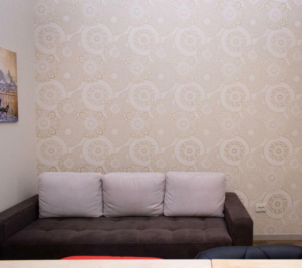 Apartment Barvy Lvova On Kostyushka St Εξωτερικό φωτογραφία