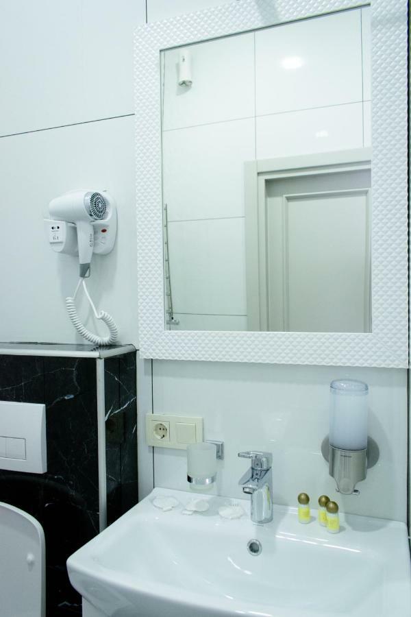 Apartment Barvy Lvova On Kostyushka St Εξωτερικό φωτογραφία